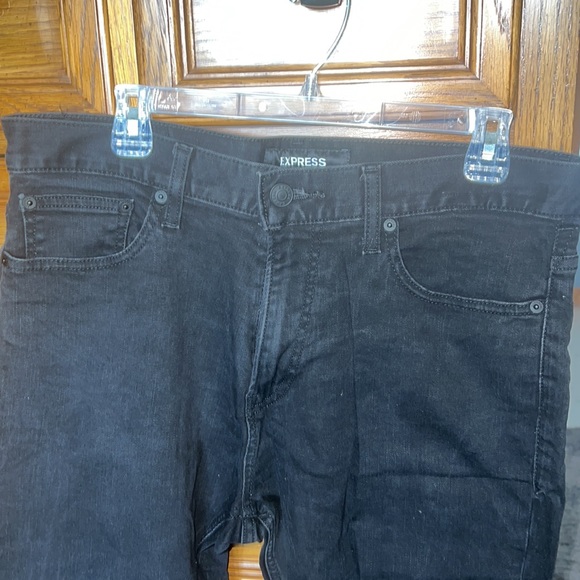 Men’s Express Black Jeans - Picture 3 of 5